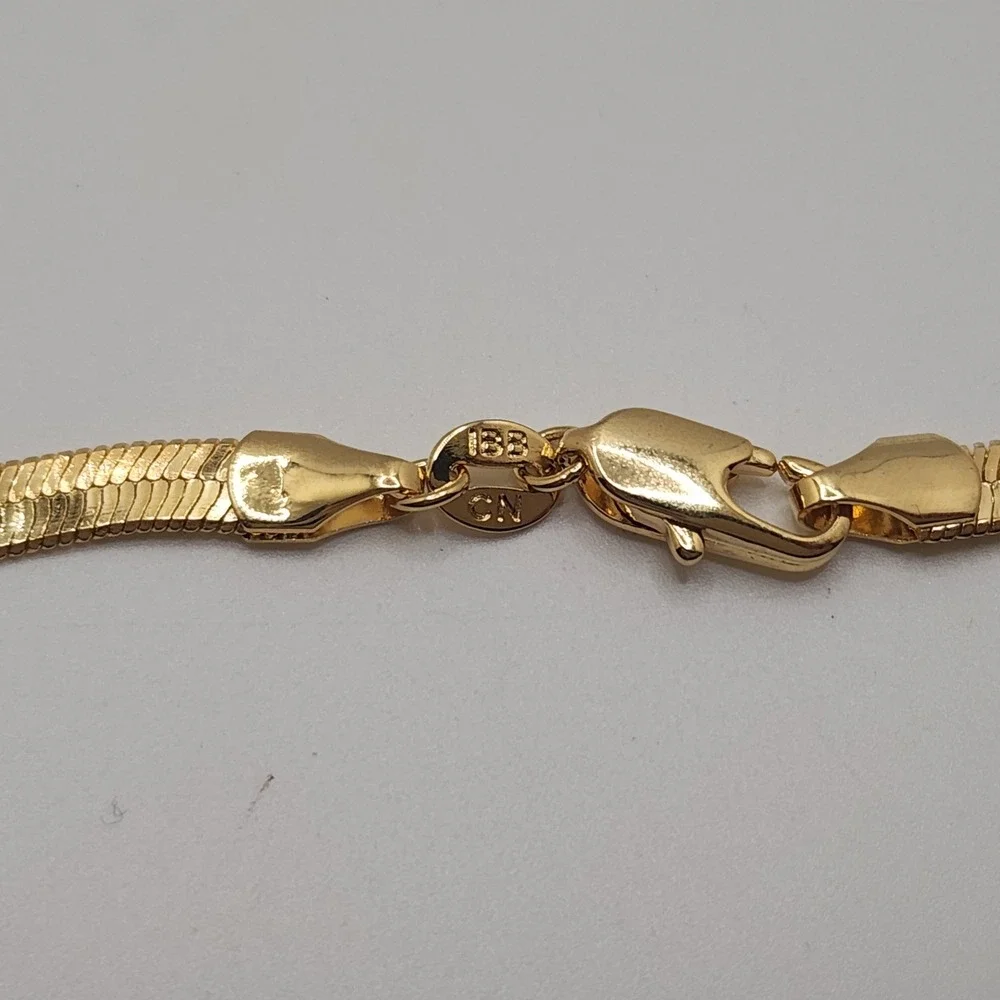 Ibb herringbone chain